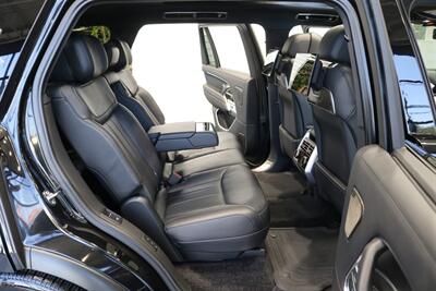 2025 Land Rover Range Rover P530 Autobiography L 1-OWNER* LONG WHEEL BASE* 3RD ROW SEAT* CERAMIC COATED* CERAMIC TINT* 2-KEYS* ALL BOOKS* 0-ACCIDENTS* 100% ALL ORIGINAL LOCAL TRADE - Photo 17 - Portland, OR 97230