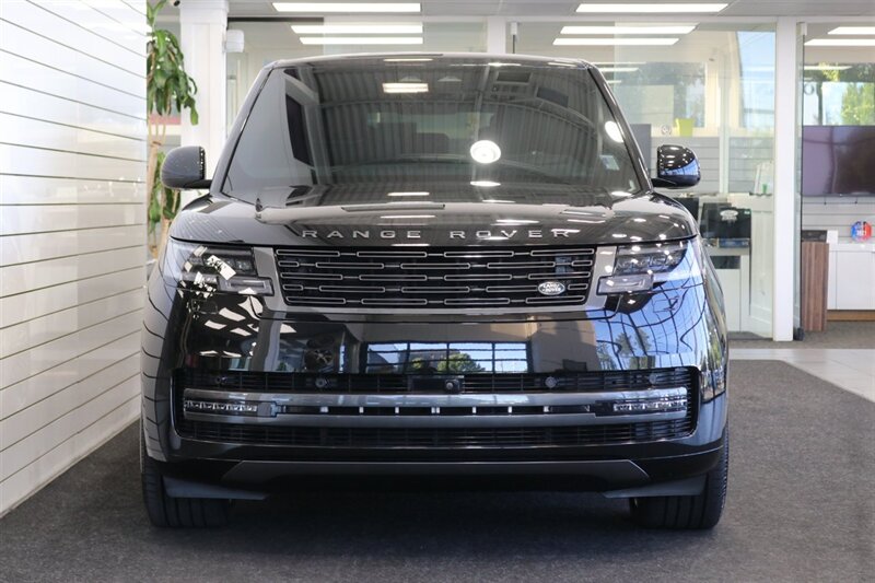 2025 Land Rover Range Rover P530 Autobiography L 1-OWNER* LONG WHEEL BASE* 3RD ROW SEAT* CERAMIC COATED* CERAMIC TINT* 2-KEYS* ALL BOOKS* 0-ACCIDENTS* 100% ALL ORIGINAL LOCAL TRADE - Photo 8 - Portland, OR 97230