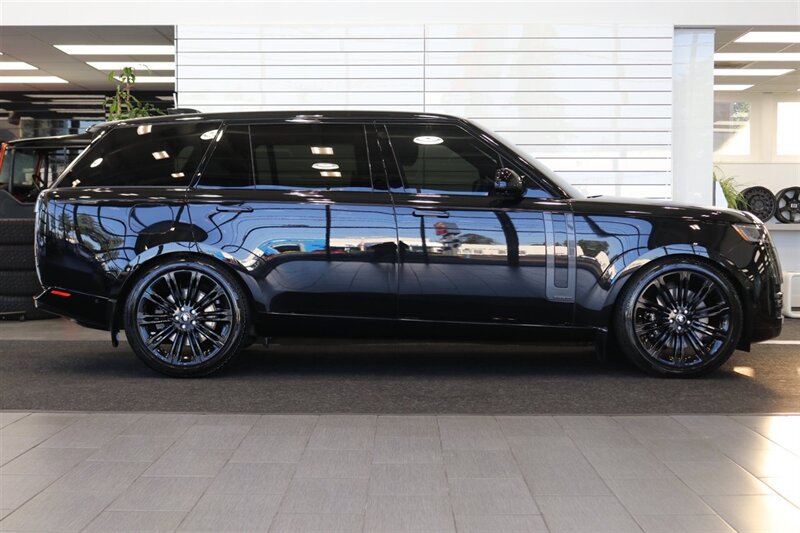 2025 Land Rover Range Rover P530 Autobiography L 1-OWNER* LONG WHEEL BASE* 3RD ROW SEAT* CERAMIC COATED* CERAMIC TINT* 2-KEYS* ALL BOOKS* 0-ACCIDENTS* 100% ALL ORIGINAL LOCAL TRADE - Photo 5 - Portland, OR 97230