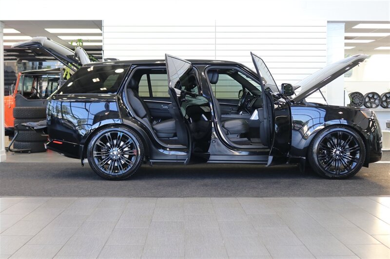 2025 Land Rover Range Rover P530 Autobiography L 1-OWNER* LONG WHEEL BASE* 3RD ROW SEAT* CERAMIC COATED* CERAMIC TINT* 2-KEYS* ALL BOOKS* 0-ACCIDENTS* 100% ALL ORIGINAL LOCAL TRADE - Photo 11 - Portland, OR 97230