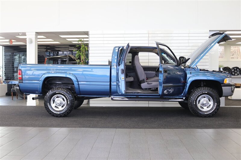 2002 Dodge Ram 2500 SLT Plus  83k MILES ONLY* 100% RUST FREE* NEW 33 " BFG KO3 10-PLYs* LINEX BED LINER* PAINT MATCHED FENDER FLARES* 0-ACCIDENTS* NEW BRAKES-ROTORS-CALIPERS-FLUIDS-FILTERS* ALL BOOKS & KEYS - Photo 11 - Portland, OR 97230