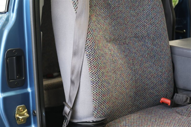 2002 Dodge Ram 2500 SLT Plus  83k MILES ONLY* 100% RUST FREE* NEW 33 " BFG KO3 10-PLYs* LINEX BED LINER* PAINT MATCHED FENDER FLARES* 0-ACCIDENTS* NEW BRAKES-ROTORS-CALIPERS-FLUIDS-FILTERS* ALL BOOKS & KEYS - Photo 78 - Portland, OR 97230