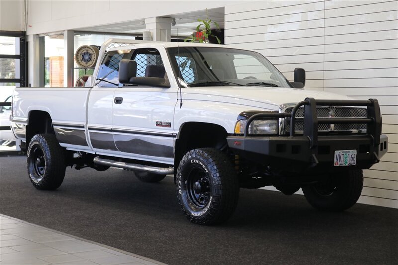1997 Dodge Ram 2500 Laramie SLT  1-OREGON OWNER* 100% RUST FREE* PERFECT DASH* 5-SPEED MANUAL 5.9L CUMMINS* LINEX BED LINER* PACBRAKE* PROTECH HEADEACH RACK* 33 " COOPER 10-PLYs W/ NEW BLACK ROCK WHEELS* ALL BOOKS-MANUALS-KEY - Photo 2 - Portland, OR 97230