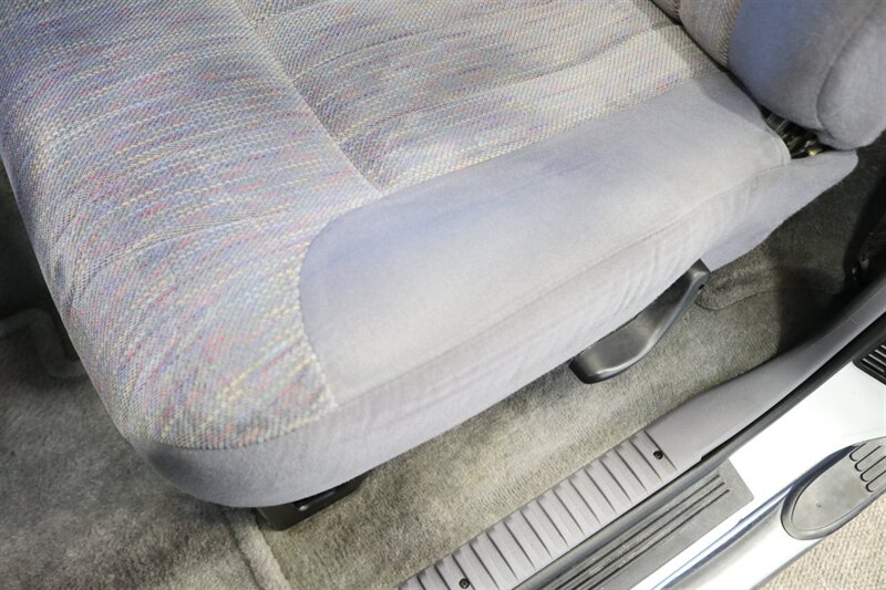 1997 Dodge Ram 2500 Laramie SLT  1-OREGON OWNER* 100% RUST FREE* PERFECT DASH* 5-SPEED MANUAL 5.9L CUMMINS* LINEX BED LINER* PACBRAKE* PROTECH HEADEACH RACK* 33 " COOPER 10-PLYs W/ NEW BLACK ROCK WHEELS* ALL BOOKS-MANUALS-KEY - Photo 72 - Portland, OR 97230