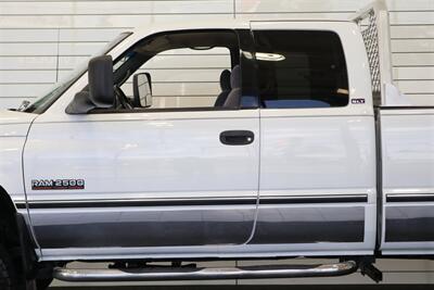 1997 Dodge Ram 2500 Laramie SLT  1-OREGON OWNER* 100% RUST FREE* PERFECT DASH* 5-SPEED MANUAL 5.9L CUMMINS* LINEX BED LINER* PACBRAKE* PROTECH HEADEACH RACK* 33 " COOPER 10-PLYs W/ NEW BLACK ROCK WHEELS* ALL BOOKS-MANUALS-KEY - Photo 62 - Portland, OR 97230
