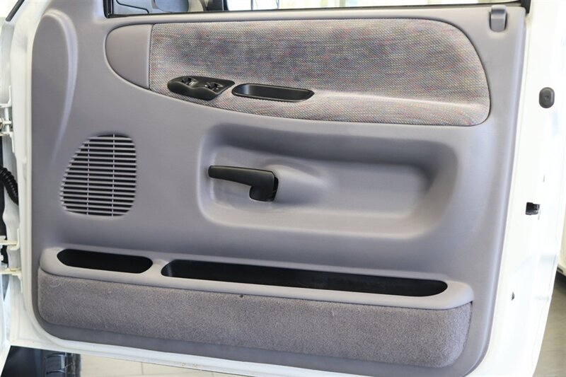 1997 Dodge Ram 2500 Laramie SLT  1-OREGON OWNER* 100% RUST FREE* PERFECT DASH* 5-SPEED MANUAL 5.9L CUMMINS* LINEX BED LINER* PACBRAKE* PROTECH HEADEACH RACK* 33 " COOPER 10-PLYs W/ NEW BLACK ROCK WHEELS* ALL BOOKS-MANUALS-KEY - Photo 69 - Portland, OR 97230