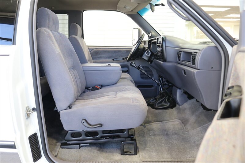 1997 Dodge Ram 2500 Laramie SLT  1-OREGON OWNER* 100% RUST FREE* PERFECT DASH* 5-SPEED MANUAL 5.9L CUMMINS* LINEX BED LINER* PACBRAKE* PROTECH HEADEACH RACK* 33 " COOPER 10-PLYs W/ NEW BLACK ROCK WHEELS* ALL BOOKS-MANUALS-KEY - Photo 79 - Portland, OR 97230