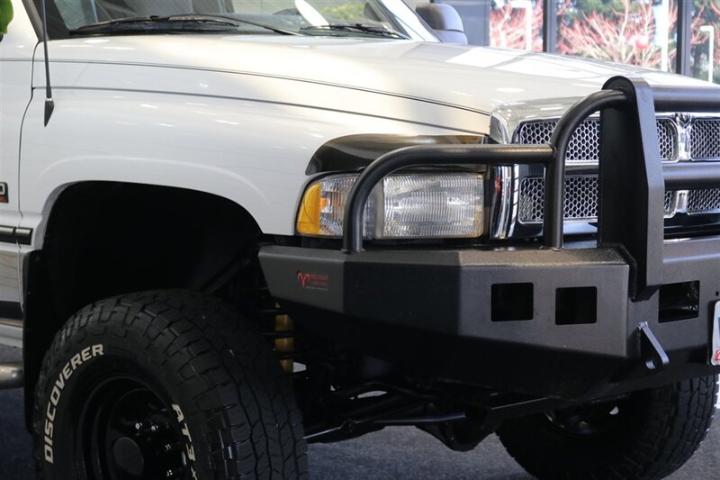 1997 Dodge Ram 2500 Laramie SLT  1-OREGON OWNER* 100% RUST FREE* PERFECT DASH* 5-SPEED MANUAL 5.9L CUMMINS* LINEX BED LINER* PACBRAKE* PROTECH HEADEACH RACK* 33 " COOPER 10-PLYs W/ NEW BLACK ROCK WHEELS* ALL BOOKS-MANUALS-KEY - Photo 13 - Portland, OR 97230