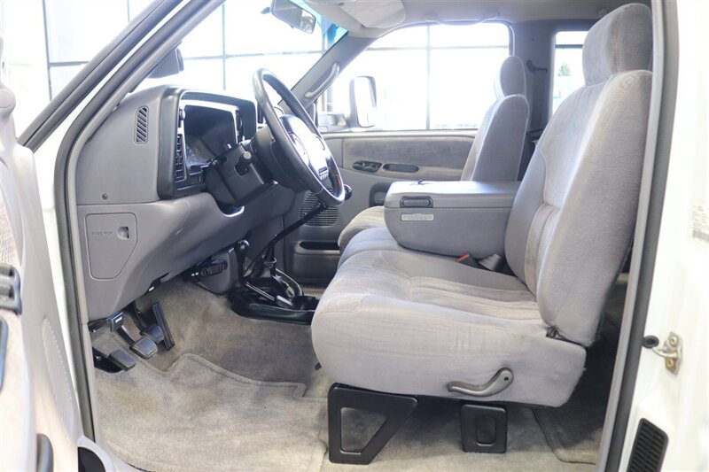 1997 Dodge Ram 2500 Laramie SLT  1-OREGON OWNER* 100% RUST FREE* PERFECT DASH* 5-SPEED MANUAL 5.9L CUMMINS* LINEX BED LINER* PACBRAKE* PROTECH HEADEACH RACK* 33 " COOPER 10-PLYs W/ NEW BLACK ROCK WHEELS* ALL BOOKS-MANUALS-KEY - Photo 78 - Portland, OR 97230