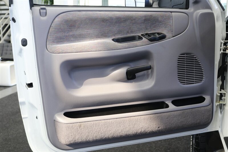 1997 Dodge Ram 2500 Laramie SLT  1-OREGON OWNER* 100% RUST FREE* PERFECT DASH* 5-SPEED MANUAL 5.9L CUMMINS* LINEX BED LINER* PACBRAKE* PROTECH HEADEACH RACK* 33 " COOPER 10-PLYs W/ NEW BLACK ROCK WHEELS* ALL BOOKS-MANUALS-KEY - Photo 68 - Portland, OR 97230