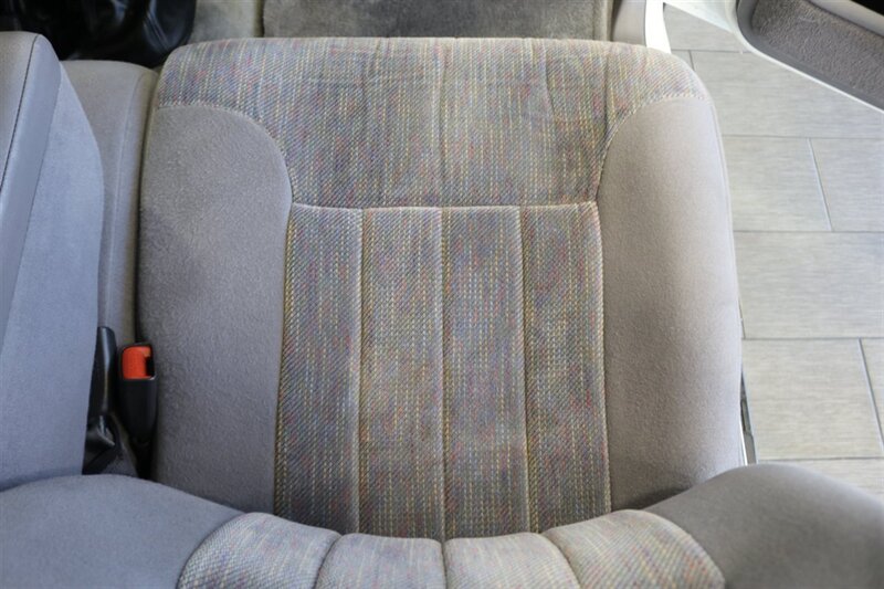 1997 Dodge Ram 2500 Laramie SLT  1-OREGON OWNER* 100% RUST FREE* PERFECT DASH* 5-SPEED MANUAL 5.9L CUMMINS* LINEX BED LINER* PACBRAKE* PROTECH HEADEACH RACK* 33 " COOPER 10-PLYs W/ NEW BLACK ROCK WHEELS* ALL BOOKS-MANUALS-KEY - Photo 77 - Portland, OR 97230