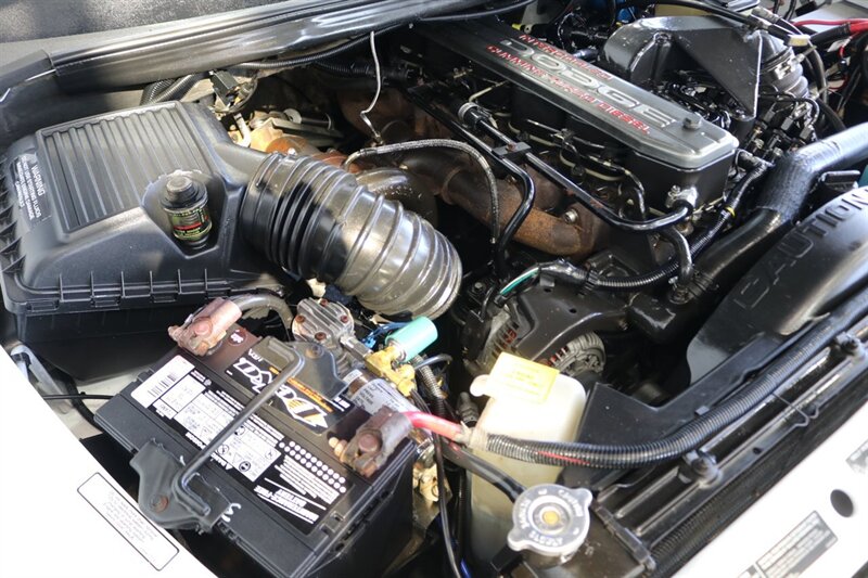 1997 Dodge Ram 2500 Laramie SLT  1-OREGON OWNER* 100% RUST FREE* PERFECT DASH* 5-SPEED MANUAL 5.9L CUMMINS* LINEX BED LINER* PACBRAKE* PROTECH HEADEACH RACK* 33 " COOPER 10-PLYs W/ NEW BLACK ROCK WHEELS* ALL BOOKS-MANUALS-KEY - Photo 36 - Portland, OR 97230