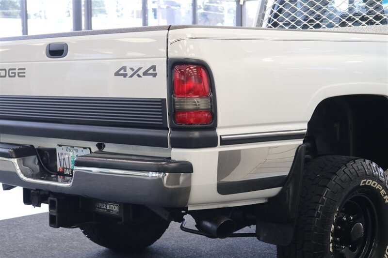 1997 Dodge Ram 2500 Laramie SLT  1-OREGON OWNER* 100% RUST FREE* PERFECT DASH* 5-SPEED MANUAL 5.9L CUMMINS* LINEX BED LINER* PACBRAKE* PROTECH HEADEACH RACK* 33 " COOPER 10-PLYs W/ NEW BLACK ROCK WHEELS* ALL BOOKS-MANUALS-KEY - Photo 40 - Portland, OR 97230