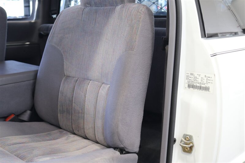 1997 Dodge Ram 2500 Laramie SLT  1-OREGON OWNER* 100% RUST FREE* PERFECT DASH* 5-SPEED MANUAL 5.9L CUMMINS* LINEX BED LINER* PACBRAKE* PROTECH HEADEACH RACK* 33 " COOPER 10-PLYs W/ NEW BLACK ROCK WHEELS* ALL BOOKS-MANUALS-KEY - Photo 74 - Portland, OR 97230