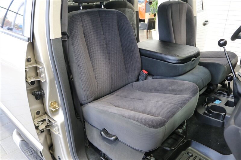 2005 Dodge Ram 3500 SLT 4dr Quad Cab   - Photo 17 - Portland, OR 97230