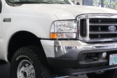 2002 Ford F-250 XLT  1-OWNER* 100% RUST FREE* ALL SERVICE RECORDS SINCE NEW* NEW 2.5 " LEVEL KIT W/ NEW BILSTEIN 5100 SHOCKS / NEW 33 " BFG KO3 10-PLYS* ALL BOOKS&KEYS&WINDOW STICKER* NEW FLUIDS-NEW AC COMPRESSOR - Photo 12 - Portland, OR 97230