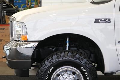 2002 Ford F-250 XLT  1-OWNER* 100% RUST FREE* ALL SERVICE RECORDS SINCE NEW* NEW 2.5 " LEVEL KIT W/ NEW BILSTEIN 5100 SHOCKS / NEW 33 " BFG KO3 10-PLYS* ALL BOOKS&KEYS&WINDOW STICKER* NEW FLUIDS-NEW AC COMPRESSOR - Photo 44 - Portland, OR 97230