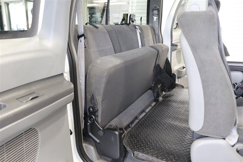 2002 Ford F-250 XLT  1-OWNER* 100% RUST FREE* ALL SERVICE RECORDS SINCE NEW* NEW 2.5 " LEVEL KIT W/ NEW BILSTEIN 5100 SHOCKS / NEW 33 " BFG KO3 10-PLYS* ALL BOOKS&KEYS&WINDOW STICKER* NEW FLUIDS-NEW AC COMPRESSOR - Photo 81 - Portland, OR 97230