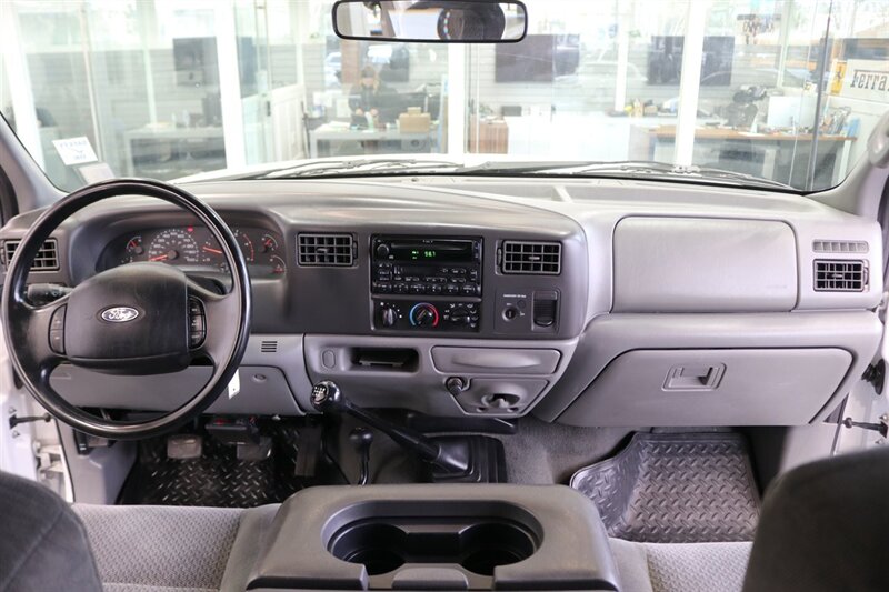 2002 Ford F-250 XLT  1-OWNER* 100% RUST FREE* ALL SERVICE RECORDS SINCE NEW* NEW 2.5 " LEVEL KIT W/ NEW BILSTEIN 5100 SHOCKS / NEW 33 " BFG KO3 10-PLYS* ALL BOOKS&KEYS&WINDOW STICKER* NEW FLUIDS-NEW AC COMPRESSOR - Photo 20 - Portland, OR 97230