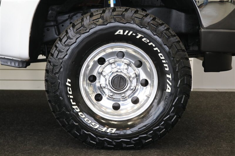 2002 Ford F-250 XLT  1-OWNER* 100% RUST FREE* ALL SERVICE RECORDS SINCE NEW* NEW 2.5 " LEVEL KIT W/ NEW BILSTEIN 5100 SHOCKS / NEW 33 " BFG KO3 10-PLYS* ALL BOOKS&KEYS&WINDOW STICKER* NEW FLUIDS-NEW AC COMPRESSOR - Photo 56 - Portland, OR 97230