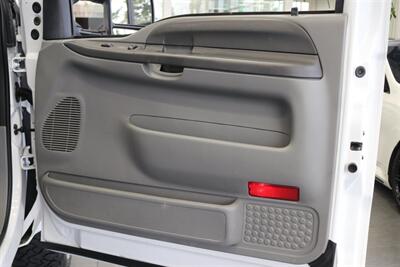 2002 Ford F-250 XLT  1-OWNER* 100% RUST FREE* ALL SERVICE RECORDS SINCE NEW* NEW 2.5 " LEVEL KIT W/ NEW BILSTEIN 5100 SHOCKS / NEW 33 " BFG KO3 10-PLYS* ALL BOOKS&KEYS&WINDOW STICKER* NEW FLUIDS-NEW AC COMPRESSOR - Photo 63 - Portland, OR 97230