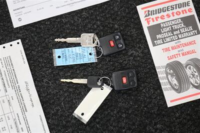 2002 Ford F-250 XLT  1-OWNER* 100% RUST FREE* ALL SERVICE RECORDS SINCE NEW* NEW 2.5 " LEVEL KIT W/ NEW BILSTEIN 5100 SHOCKS / NEW 33 " BFG KO3 10-PLYS* ALL BOOKS&KEYS&WINDOW STICKER* NEW FLUIDS-NEW AC COMPRESSOR - Photo 92 - Portland, OR 97230