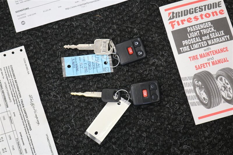 2002 Ford F-250 XLT  1-OWNER* 100% RUST FREE* ALL SERVICE RECORDS SINCE NEW* NEW 2.5 " LEVEL KIT W/ NEW BILSTEIN 5100 SHOCKS / NEW 33 " BFG KO3 10-PLYS* ALL BOOKS&KEYS&WINDOW STICKER* NEW FLUIDS-NEW AC COMPRESSOR - Photo 92 - Portland, OR 97230