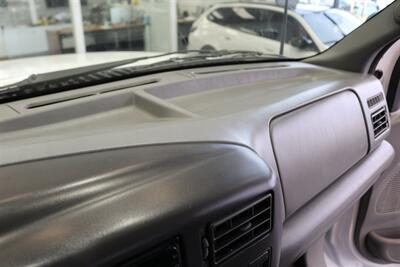 2002 Ford F-250 XLT  1-OWNER* 100% RUST FREE* ALL SERVICE RECORDS SINCE NEW* NEW 2.5 " LEVEL KIT W/ NEW BILSTEIN 5100 SHOCKS / NEW 33 " BFG KO3 10-PLYS* ALL BOOKS&KEYS&WINDOW STICKER* NEW FLUIDS-NEW AC COMPRESSOR - Photo 88 - Portland, OR 97230