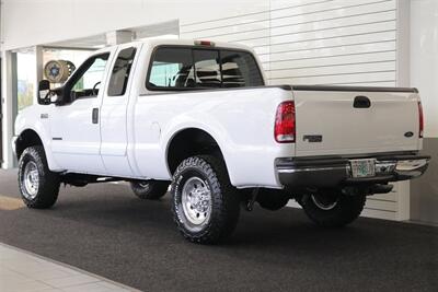 2002 Ford F-250 XLT  1-OWNER* 100% RUST FREE* ALL SERVICE RECORDS SINCE NEW* NEW 2.5 " LEVEL KIT W/ NEW BILSTEIN 5100 SHOCKS / NEW 33 " BFG KO3 10-PLYS* ALL BOOKS&KEYS&WINDOW STICKER* NEW FLUIDS-NEW AC COMPRESSOR - Photo 6 - Portland, OR 97230