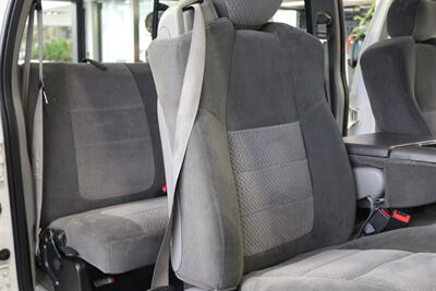 2002 Ford F-250 XLT  1-OWNER* 100% RUST FREE* ALL SERVICE RECORDS SINCE NEW* NEW 2.5 " LEVEL KIT W/ NEW BILSTEIN 5100 SHOCKS / NEW 33 " BFG KO3 10-PLYS* ALL BOOKS&KEYS&WINDOW STICKER* NEW FLUIDS-NEW AC COMPRESSOR - Photo 73 - Portland, OR 97230