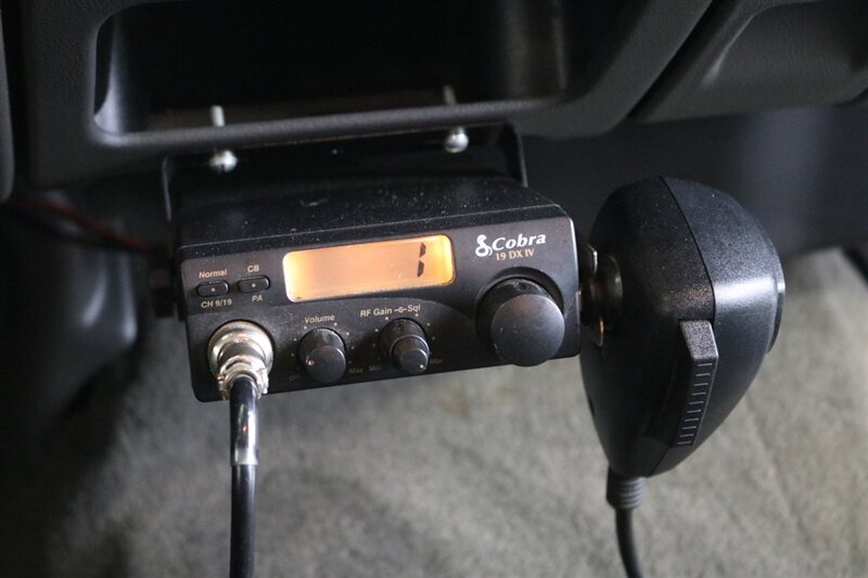 2005 Chevrolet Silverado 2500 LS  1-OWNER* 100% RUST FREE* NEVER HAD 5TH WHEEL / GOOSENECK* 5-SPD ALLISON* SHORT BED* NEW 2.5 "LEVEL LIFT W/ NEW 33 " BFG KO3 10-PLYS* ALL ORIGINAL BOOKS-WINDOW STICKER-2 KEYS-SERVICE RECORDS - Photo 94 - Portland, OR 97230