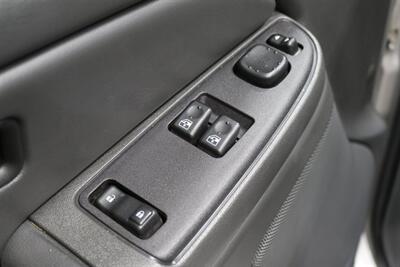 2005 Chevrolet Silverado 2500 LS  1-OWNER* 100% RUST FREE* NEVER HAD 5TH WHEEL / GOOSENECK* 5-SPD ALLISON* SHORT BED* NEW 2.5 "LEVEL LIFT W/ NEW 33 " BFG KO3 10-PLYS* ALL ORIGINAL BOOKS-WINDOW STICKER-2 KEYS-SERVICE RECORDS - Photo 87 - Portland, OR 97230