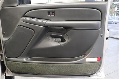 2005 Chevrolet Silverado 2500 LS  1-OWNER* 100% RUST FREE* NEVER HAD 5TH WHEEL / GOOSENECK* 5-SPD ALLISON* SHORT BED* NEW 2.5 "LEVEL LIFT W/ NEW 33 " BFG KO3 10-PLYS* ALL ORIGINAL BOOKS-WINDOW STICKER-2 KEYS-SERVICE RECORDS - Photo 63 - Portland, OR 97230