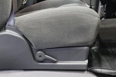 2005 Chevrolet Silverado 2500 LS  1-OWNER* 100% RUST FREE* NEVER HAD 5TH WHEEL / GOOSENECK* 5-SPD ALLISON* SHORT BED* NEW 2.5 "LEVEL LIFT W/ NEW 33 " BFG KO3 10-PLYS* ALL ORIGINAL BOOKS-WINDOW STICKER-2 KEYS-SERVICE RECORDS - Photo 67 - Portland, OR 97230