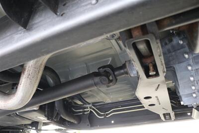 2005 Chevrolet Silverado 2500 LS  1-OWNER* 100% RUST FREE* NEVER HAD 5TH WHEEL / GOOSENECK* 5-SPD ALLISON* SHORT BED* NEW 2.5 "LEVEL LIFT W/ NEW 33 " BFG KO3 10-PLYS* ALL ORIGINAL BOOKS-WINDOW STICKER-2 KEYS-SERVICE RECORDS - Photo 26 - Portland, OR 97230