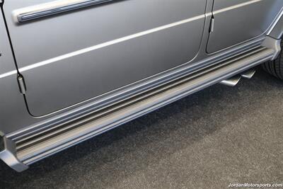 2025 Mercedes-Benz AMG G 63  1-OWNER* FULL PPF ON FRONT NOSE* MONZA GREY MAGNO-CARBON FIBER INTERIOR TRIM-22 " AMG WHEELS-EXCLUSIVE INTERIOR PLUS-AMG NIGHT PACKAGE MAGNOAMG PERFORMANCE STEERING WHEEL-BLACK MAGNO ROOF* - Photo 36 - Portland, OR 97230