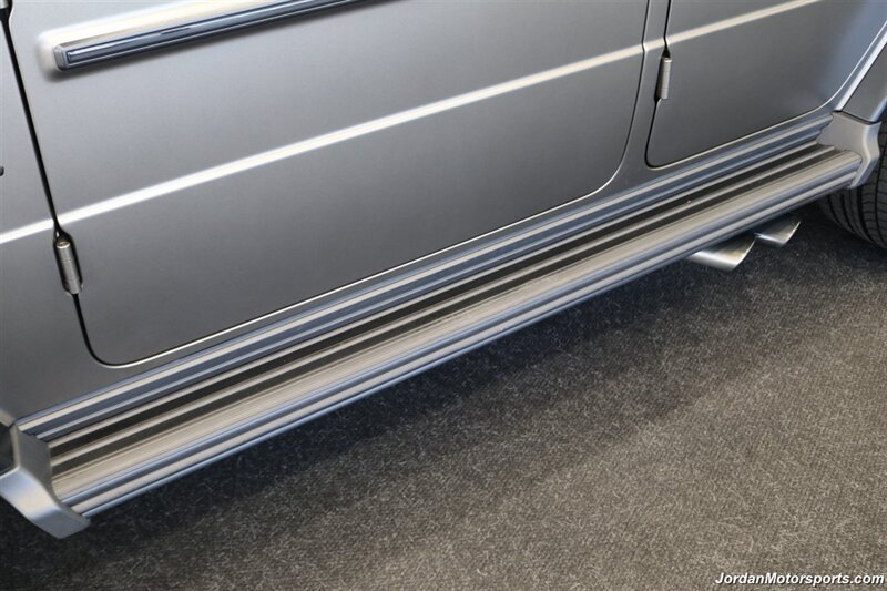 2025 Mercedes-Benz AMG G 63  1-OWNER* FULL PPF ON FRONT NOSE* MONZA GREY MAGNO-CARBON FIBER INTERIOR TRIM-22 " AMG WHEELS-EXCLUSIVE INTERIOR PLUS-AMG NIGHT PACKAGE MAGNOAMG PERFORMANCE STEERING WHEEL-BLACK MAGNO ROOF* - Photo 36 - Portland, OR 97230