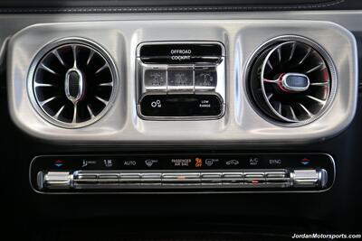 2025 Mercedes-Benz AMG G 63  1-OWNER* FULL PPF ON FRONT NOSE* MONZA GREY MAGNO-CARBON FIBER INTERIOR TRIM-22 " AMG WHEELS-EXCLUSIVE INTERIOR PLUS-AMG NIGHT PACKAGE MAGNOAMG PERFORMANCE STEERING WHEEL-BLACK MAGNO ROOF* - Photo 22 - Portland, OR 97230