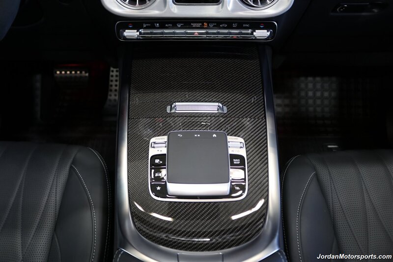 2025 Mercedes-Benz AMG G 63  1-OWNER* FULL PPF ON FRONT NOSE* MONZA GREY MAGNO-CARBON FIBER INTERIOR TRIM-22 " AMG WHEELS-EXCLUSIVE INTERIOR PLUS-AMG NIGHT PACKAGE MAGNOAMG PERFORMANCE STEERING WHEEL-BLACK MAGNO ROOF* - Photo 23 - Portland, OR 97230