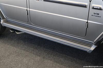 2025 Mercedes-Benz AMG G 63  1-OWNER* FULL PPF ON FRONT NOSE* MONZA GREY MAGNO-CARBON FIBER INTERIOR TRIM-22 " AMG WHEELS-EXCLUSIVE INTERIOR PLUS-AMG NIGHT PACKAGE MAGNOAMG PERFORMANCE STEERING WHEEL-BLACK MAGNO ROOF* - Photo 37 - Portland, OR 97230