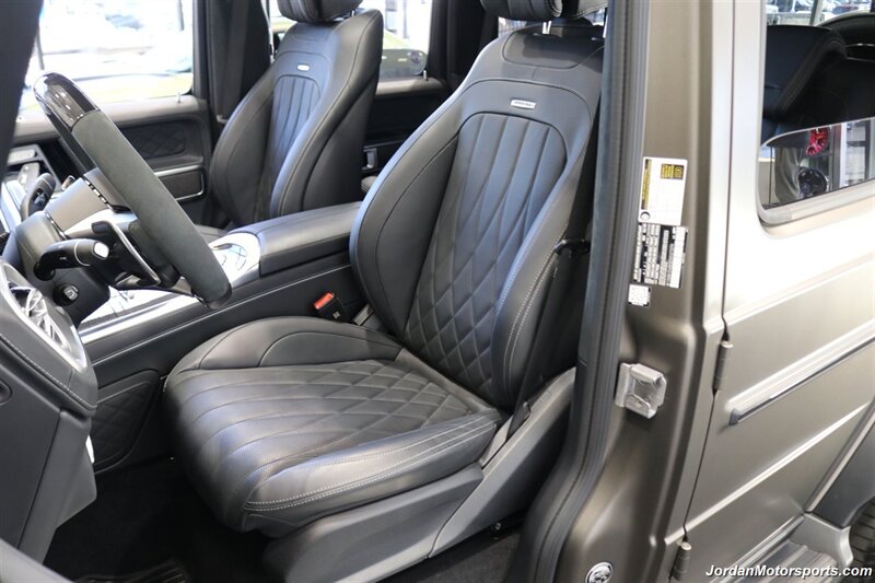 2025 Mercedes-Benz AMG G 63  1-OWNER* FULL PPF ON FRONT NOSE* MONZA GREY MAGNO-CARBON FIBER INTERIOR TRIM-22 " AMG WHEELS-EXCLUSIVE INTERIOR PLUS-AMG NIGHT PACKAGE MAGNOAMG PERFORMANCE STEERING WHEEL-BLACK MAGNO ROOF* - Photo 16 - Portland, OR 97230