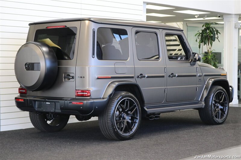 2025 Mercedes-Benz AMG G 63  1-OWNER* FULL PPF ON FRONT NOSE* MONZA GREY MAGNO-CARBON FIBER INTERIOR TRIM-22 " AMG WHEELS-EXCLUSIVE INTERIOR PLUS-AMG NIGHT PACKAGE MAGNOAMG PERFORMANCE STEERING WHEEL-BLACK MAGNO ROOF* - Photo 7 - Portland, OR 97230