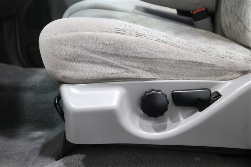 2000 Ford F-350 XLT  NEW BFG KO3 10-PLYS & NEW WHEELS* ONLY 80K MILES* NEW BRAKES-ROTORS-CALIPERS-COOLANT FLUSH-AC SERVICE-NEW BELTS-ACTUATORS-AIR FILTER-SWAY BAR LINKS-WIPERS - Photo 70 - Portland, OR 97230