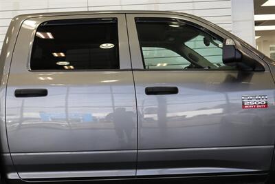 2012 RAM 2500 ST  6SP MANUAL 4D CREW CAB CUMMINS DIESEL 4X4 LONG BED TINTED WINDOWS LONG BED REAR SLIDER LIFTED NEW BFG 35 " TIRES BANKS KIT - Photo 71 - Portland, OR 97230