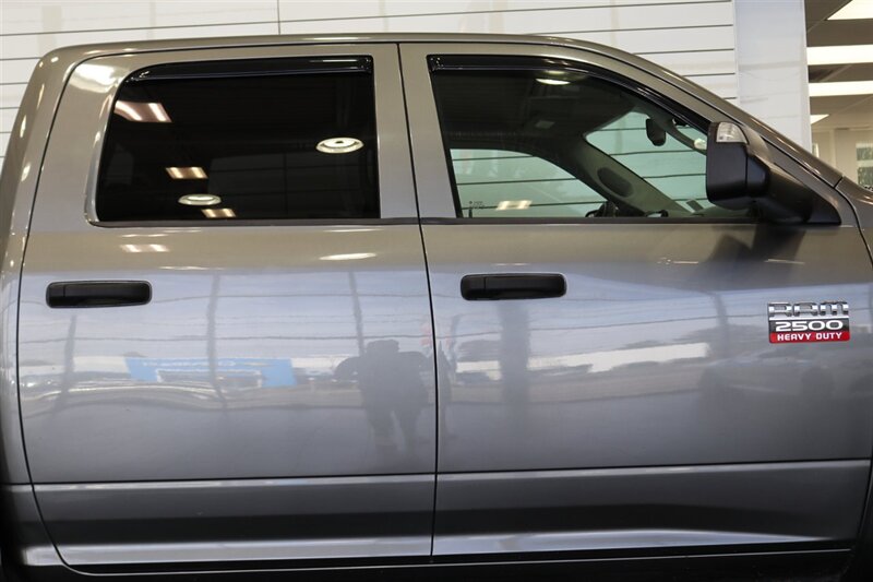 2012 RAM 2500 ST  6SP MANUAL 4D CREW CAB CUMMINS DIESEL 4X4 LONG BED TINTED WINDOWS LONG BED REAR SLIDER LIFTED NEW BFG 35 " TIRES BANKS KIT - Photo 71 - Portland, OR 97230