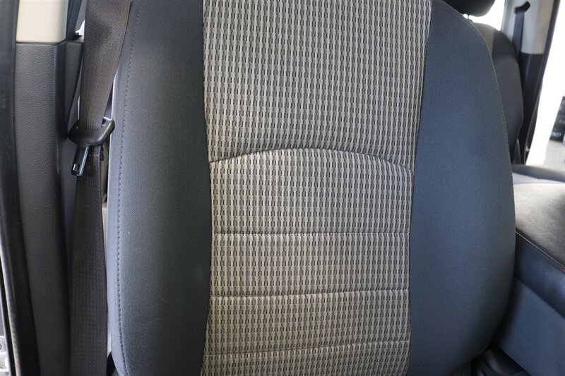 2012 RAM 2500 ST  6-SPD MANUAL 4D CREW CAB CUMMINS DIESEL 4X4 LONG BED TINTED WINDOWS REAR SLIDER LIFTED NEW BFG 35 " TIRES BANKS KIT FRESH FULL SERVICE EGR DELETED FULL EXHAUST - Photo 56 - Portland, OR 97230