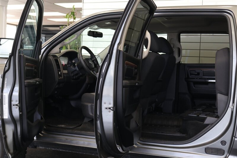 2012 RAM 2500 ST  6SP MANUAL 4D CREW CAB CUMMINS DIESEL 4X4 LONG BED TINTED WINDOWS LONG BED REAR SLIDER LIFTED NEW BFG 35 " TIRES BANKS KIT - Photo 68 - Portland, OR 97230