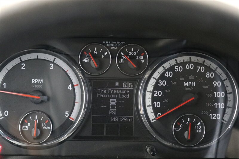 2012 RAM 2500 ST  6SP MANUAL 4D CREW CAB CUMMINS DIESEL 4X4 LONG BED TINTED WINDOWS LONG BED REAR SLIDER LIFTED NEW BFG 35 " TIRES BANKS KIT - Photo 21 - Portland, OR 97230
