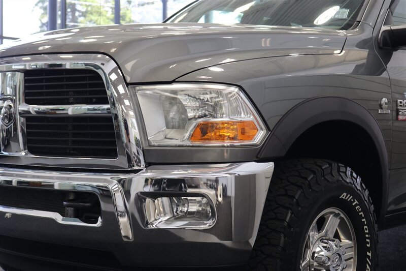 2012 RAM 2500 ST  6SP MANUAL 4D CREW CAB CUMMINS DIESEL 4X4 LONG BED TINTED WINDOWS LONG BED REAR SLIDER LIFTED NEW BFG 35 " TIRES BANKS KIT - Photo 13 - Portland, OR 97230