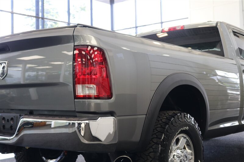 2012 RAM 2500 ST  6SP MANUAL 4D CREW CAB CUMMINS DIESEL 4X4 LONG BED TINTED WINDOWS LONG BED REAR SLIDER LIFTED NEW BFG 35 " TIRES BANKS KIT - Photo 14 - Portland, OR 97230